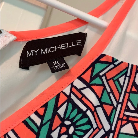 Blouse - Picture 2 of 3